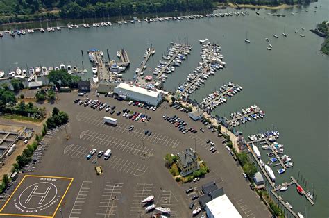Captains cove bridgeport - Jul 2, 2023 · BRIDGEPORT — To the unassuming eye, the 49-foot tugboat now in dry storage at Captain’s Cove Seaport in Black Rock Harbor seems like it could be a valuable piece of property. But the one-time ... 